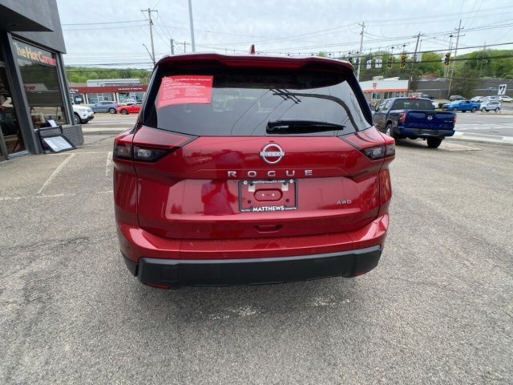Certified 2025 Nissan Rogue SV SUV