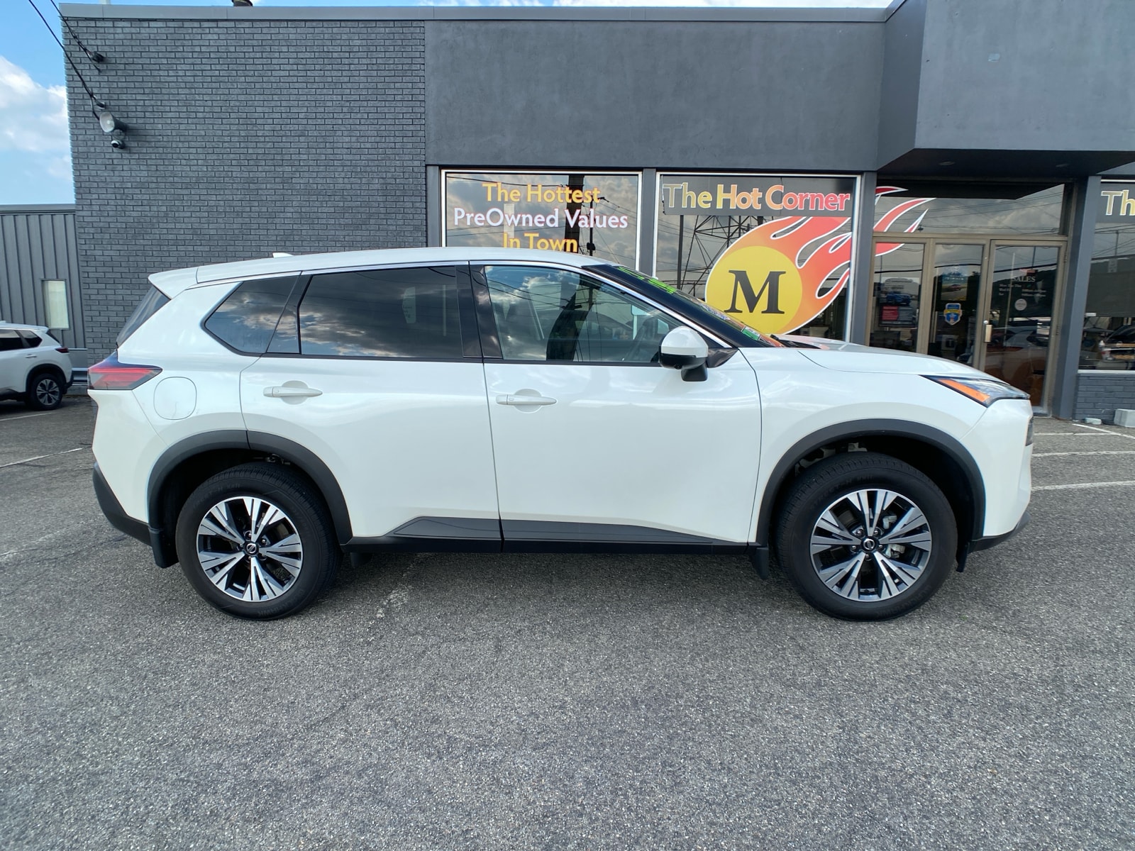 Used 2021 Nissan Rogue SV with VIN 5N1AT3BBXMC837169 for sale in Liverpool, NY