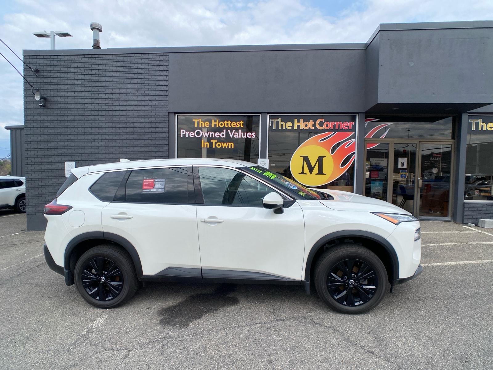 Certified 2021 Nissan Rogue SV with VIN 5N1AT3BB7MC826615 for sale in Liverpool, NY