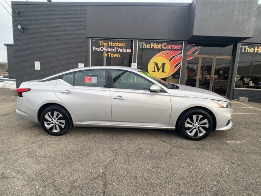 Certified 2020 Nissan