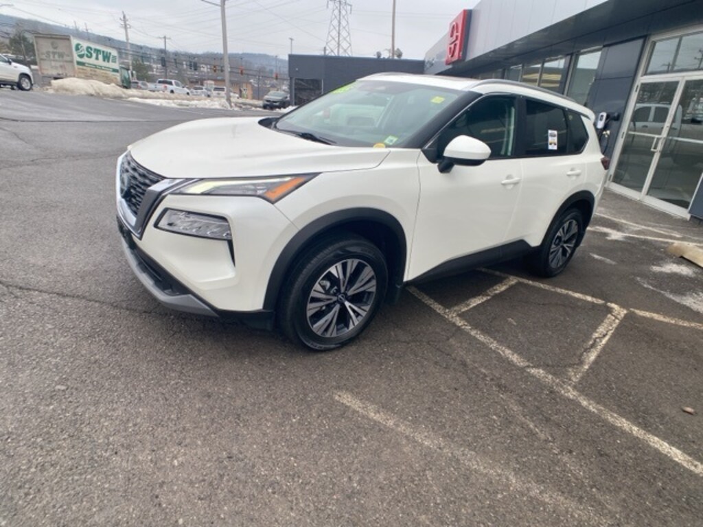 Certified 2023 Nissan