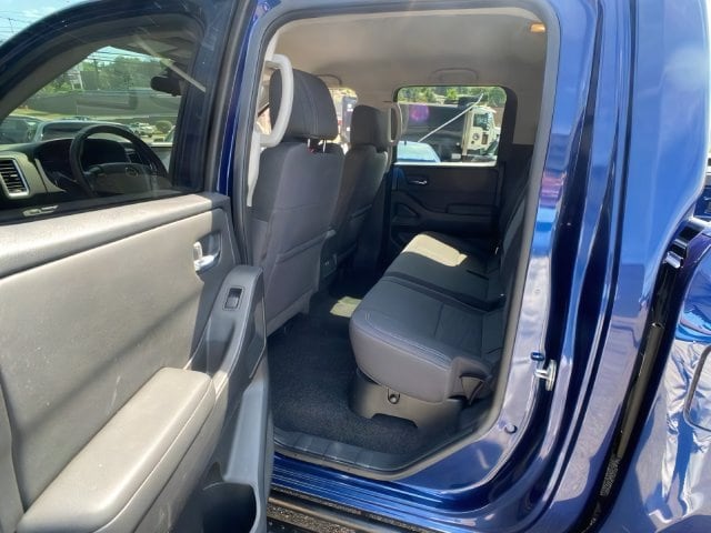 Additional photo of vehicle.