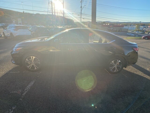 2022 Nissan Sentra SV photo 4