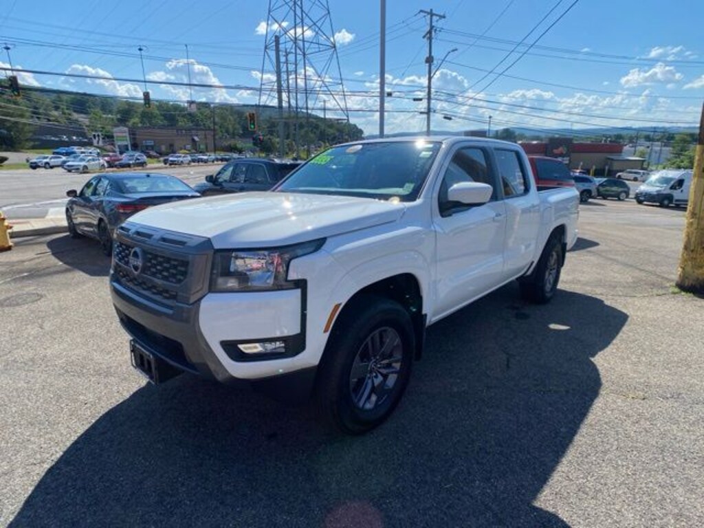 Used 2025 Nissan Frontier SV Truck