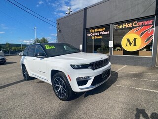 2023 Jeep Grand Cherokee Summit SUV