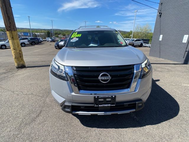 2023 Nissan Pathfinder SL - Photo 8