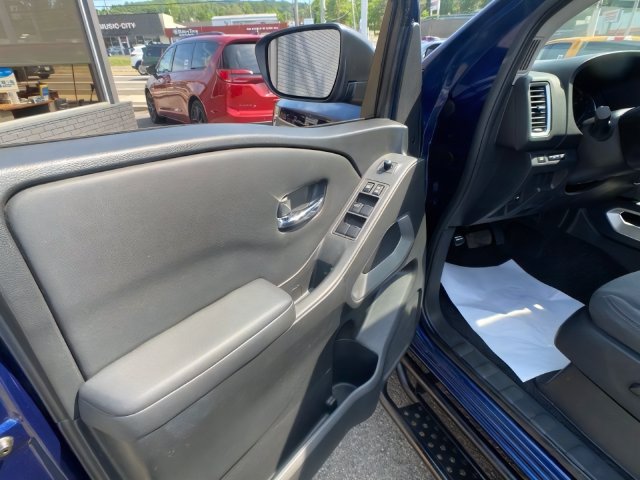 Additional photo of vehicle.