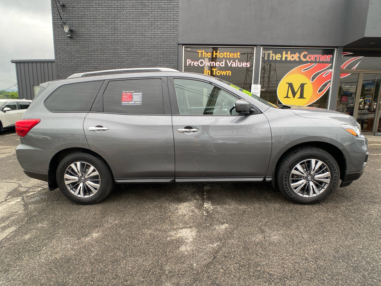Certified 2019 Nissan Pathfinder SL with VIN 5N1DR2MM3KC589638 for sale in Liverpool, NY