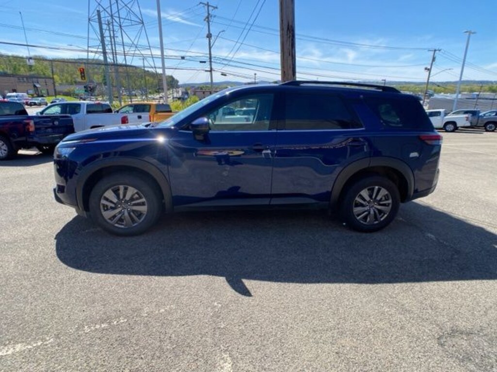 Certified 2025 Nissan Pathfinder SV SUV