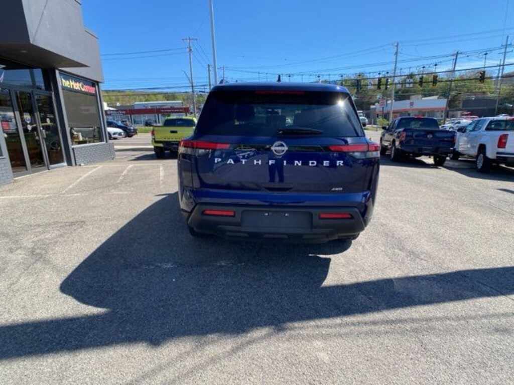 Certified 2025 Nissan Pathfinder SV SUV