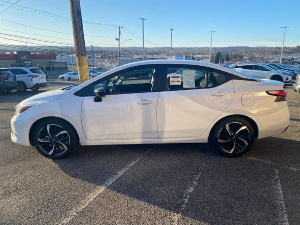 Certified 2024 Nissan Versa 1.6 SR Sedan