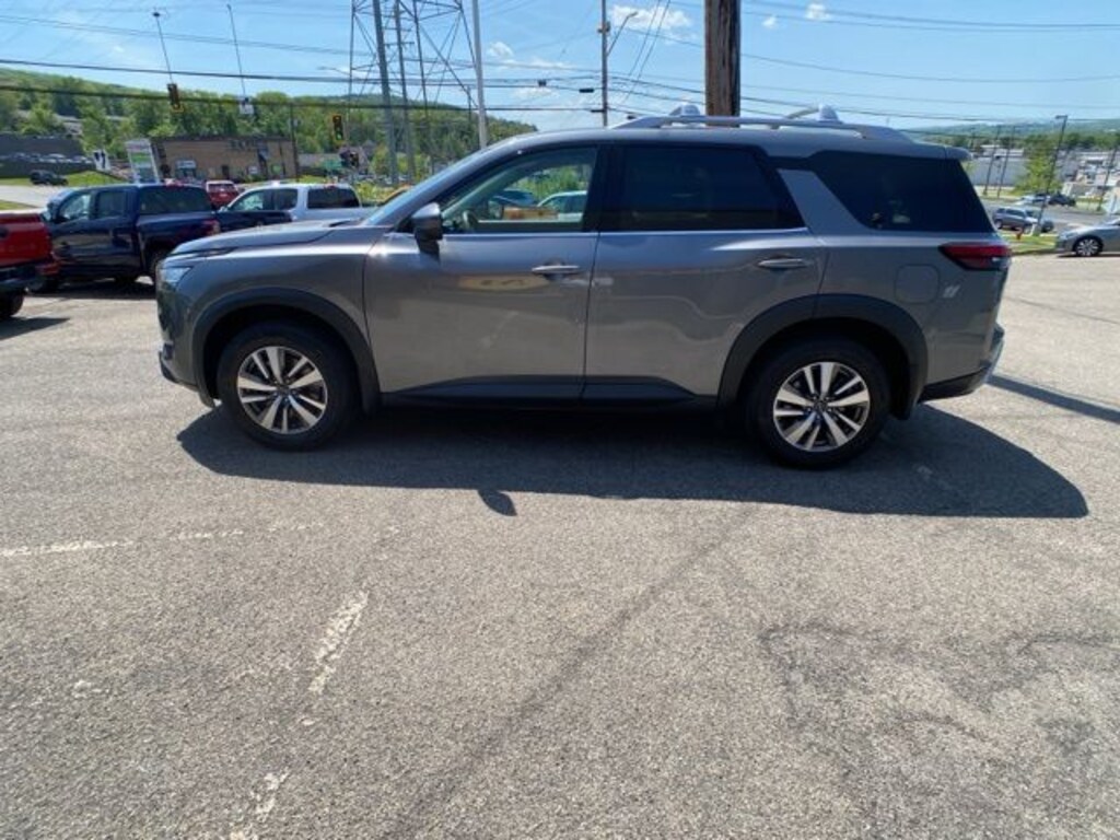 Certified 2023 Nissan Pathfinder SL SUV