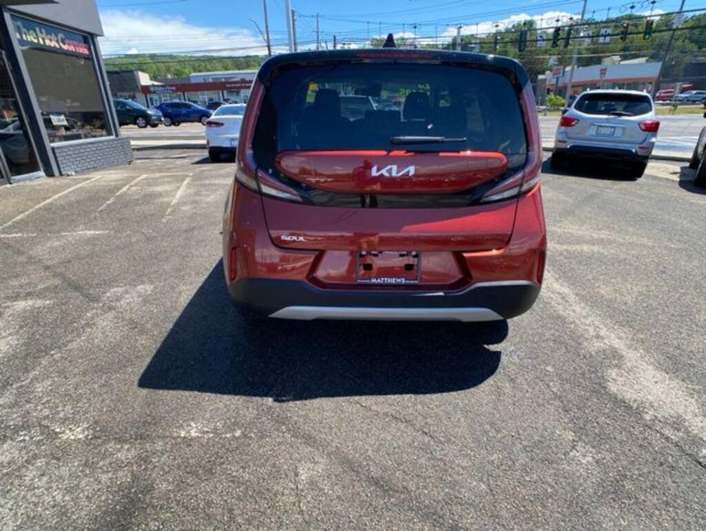Used 2023 Kia Soul LX Hatchback