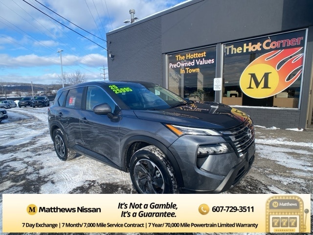 2025 Nissan Rogue SV