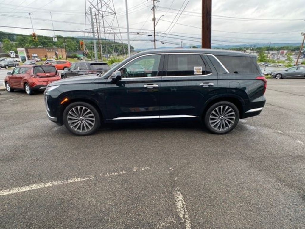 Used 2024 Hyundai Palisade Calligraphy SUV