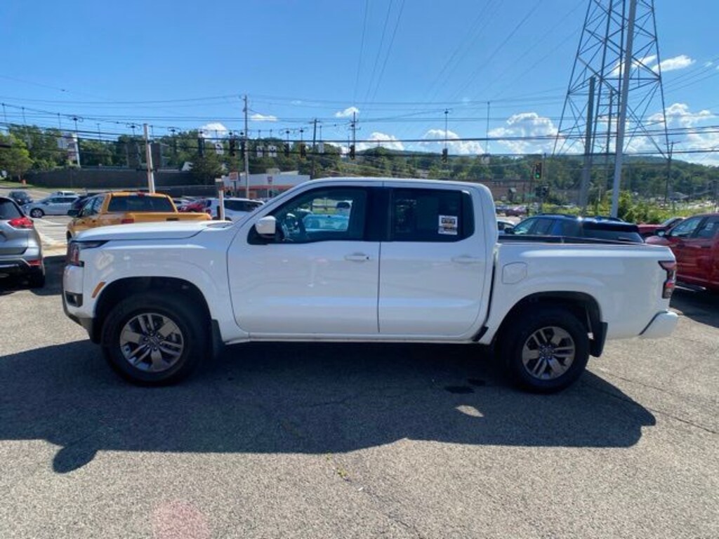 Used 2025 Nissan Frontier SV Truck
