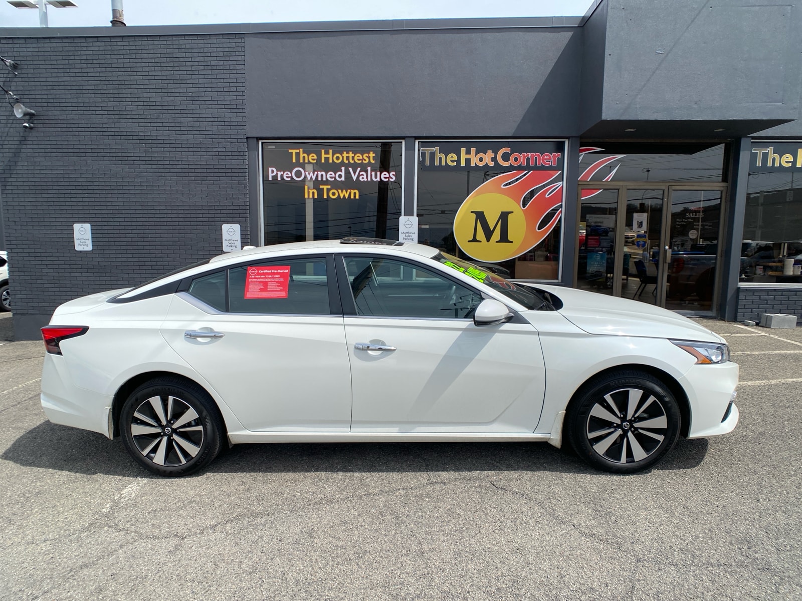Certified 2022 Nissan Altima SV with VIN 1N4BL4DW3NN334254 for sale in Liverpool, NY