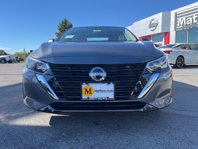 2025 Nissan Sentra SV photo 2