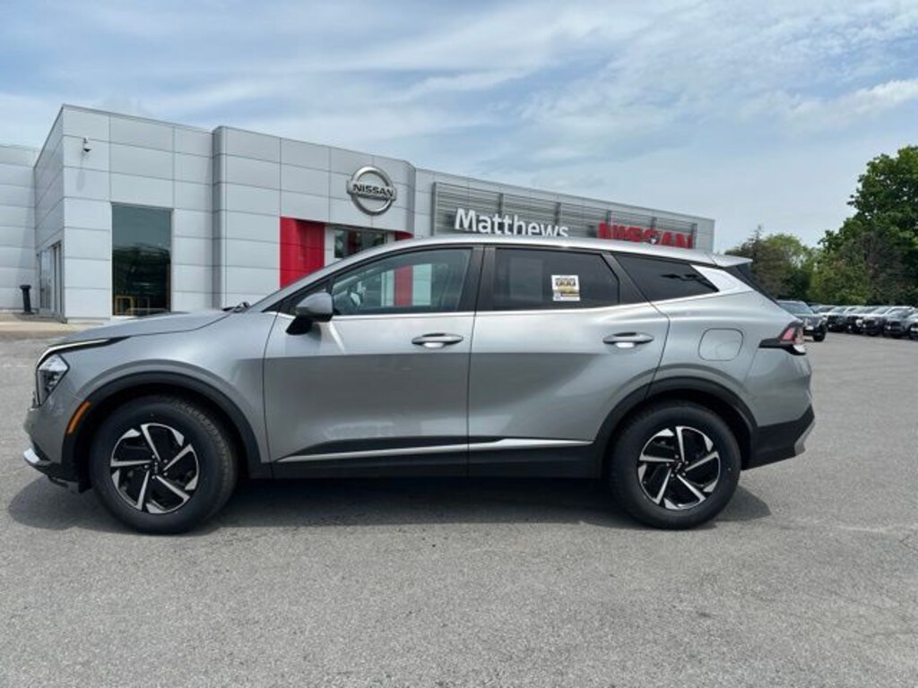 Used 2023 Kia Sportage Hybrid LX SUV