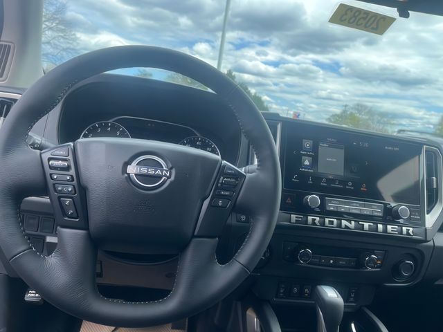 2026 Nissan Frontier SV - Photo 14