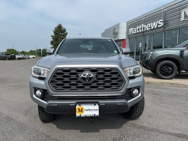 2020 Toyota Tacoma TRD V6 photo 2