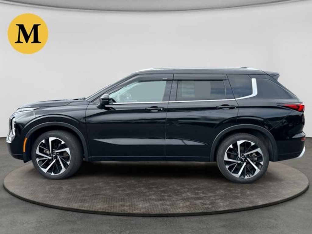 Used 2024 Mitsubishi Outlander SEL SUV