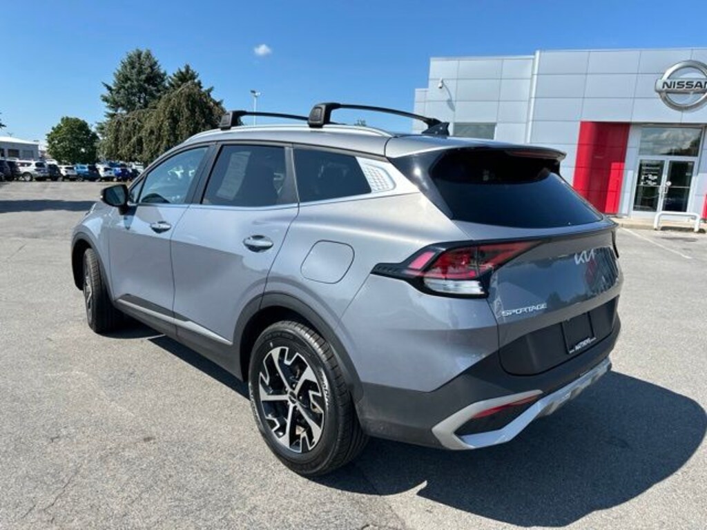Used 2024 Kia Sportage EX SUV