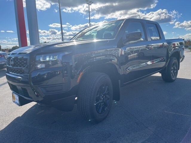2026 Nissan Frontier SV photo 3