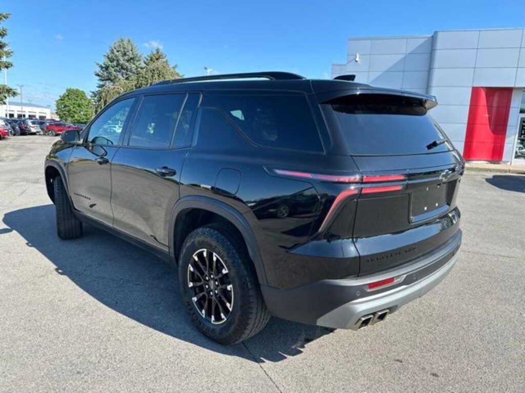 Used 2024 Chevrolet Traverse Z71 SUV