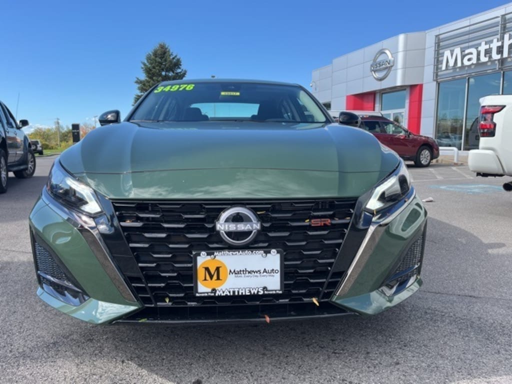 New 2025 Nissan Altima SR Sedan