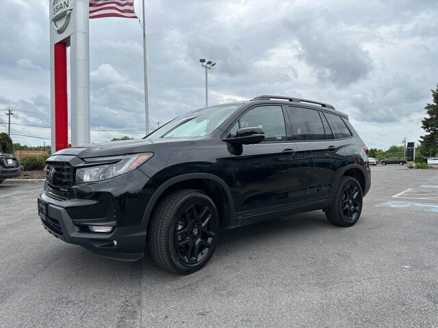 2024 Honda Passport Black Edition photo 3