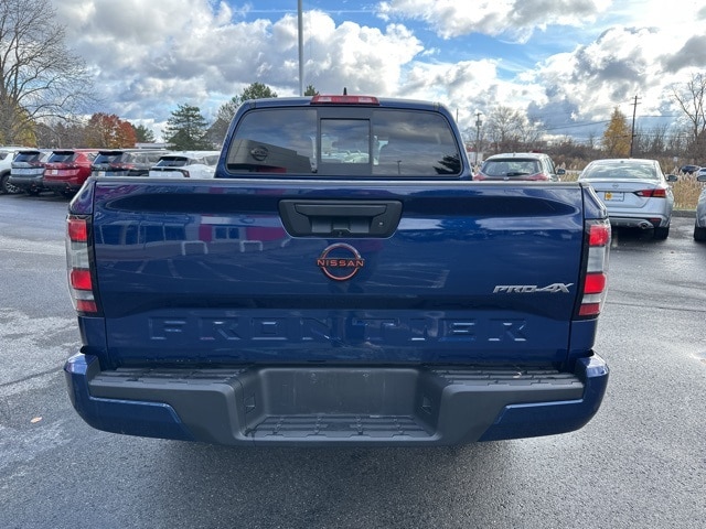 2022 Nissan Frontier PRO-4X photo 3
