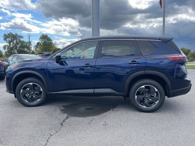 2026 Nissan Rogue SV photo 4