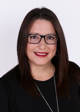 Staff member Ivy Colón from ID_d3f99fb0d815