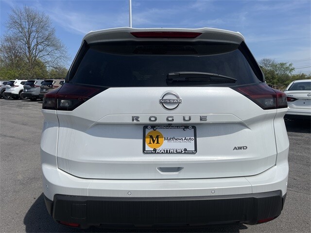 2025 Nissan Rogue S photo 4