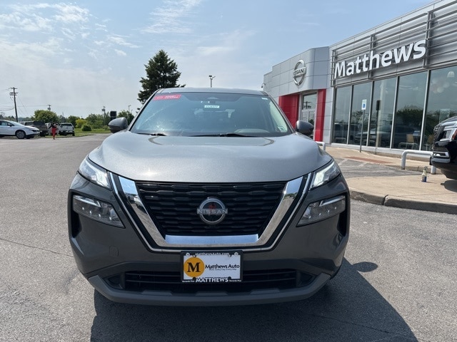 Used 2022 Nissan Rogue SV with VIN 5N1BT3BBXNC729169 for sale in Liverpool, NY