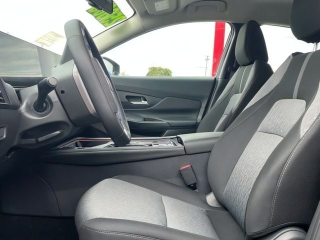 2026 Nissan Sentra SV - Photo 11