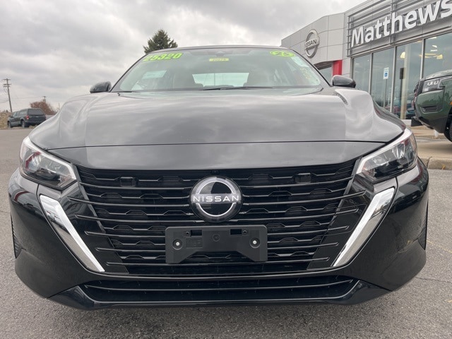 2025 Nissan Sentra SV photo 2