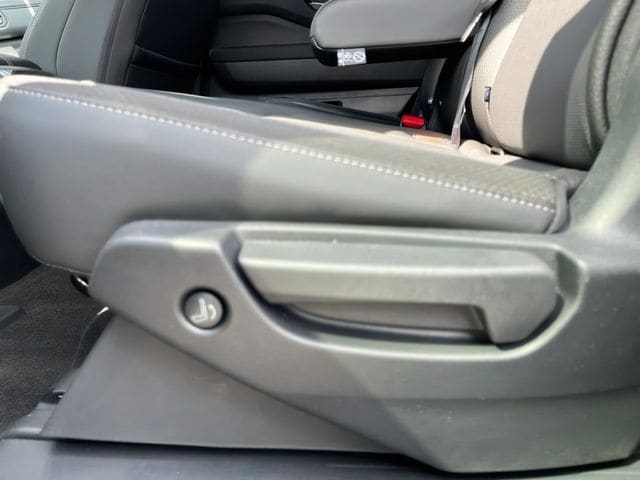 2026 Nissan Pathfinder SL - Photo 11