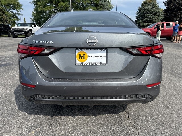 2025 Nissan Sentra SV photo 4