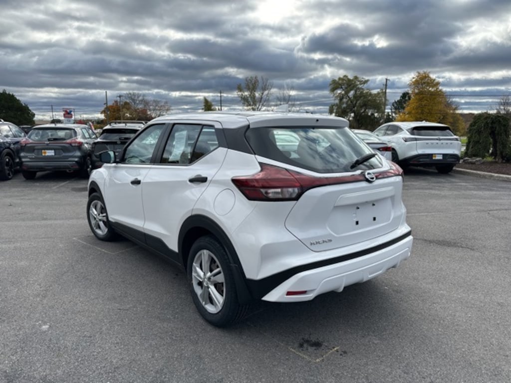 Used 2021 Nissan Kicks S SUV