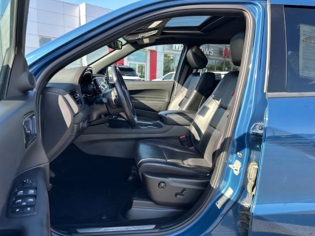 Additional photo of vehicle.