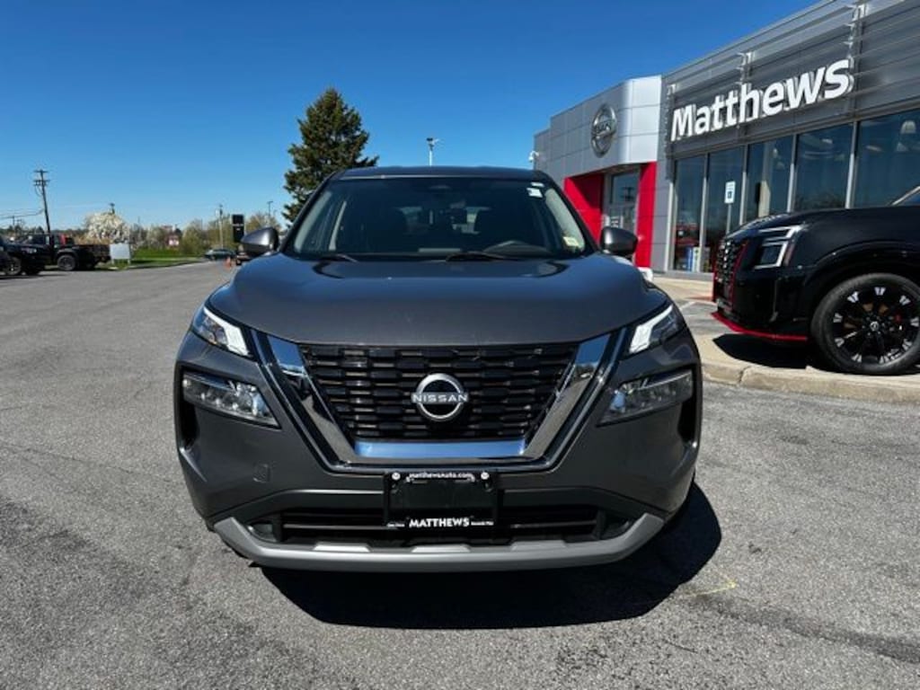 Used 2023 Nissan Rogue SV SUV