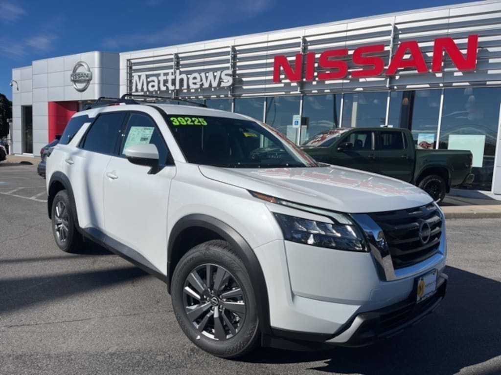 New 2025 Nissan Pathfinder SV SUV
