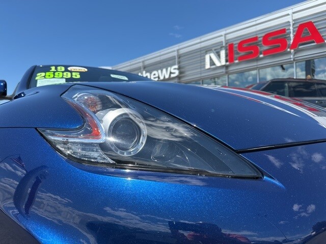 2019 Nissan 370Z Base photo 3