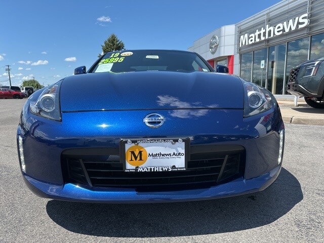 2019 Nissan 370Z Base photo 2