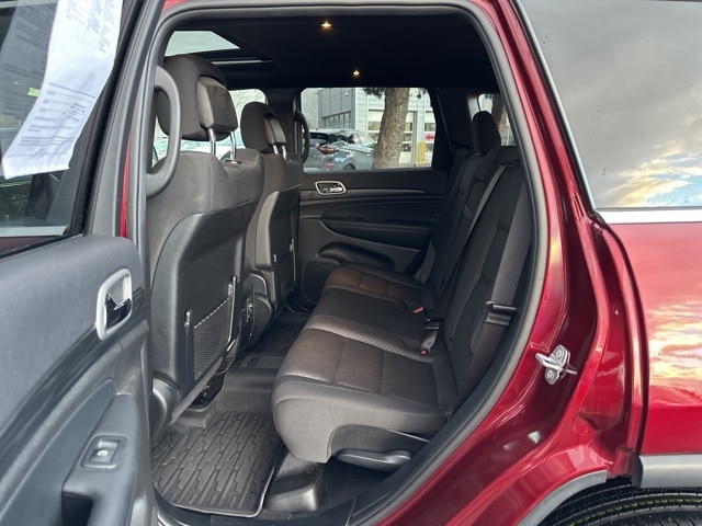 2020 Jeep Grand Cherokee Laredo E photo 4