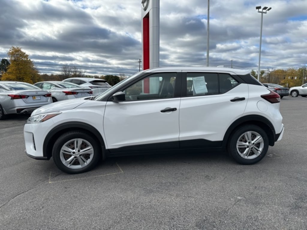 Used 2021 Nissan Kicks S SUV