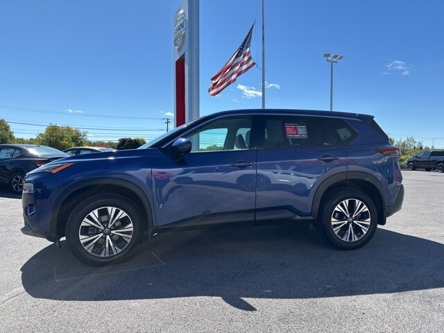 2021 Nissan Rogue SV photo 4
