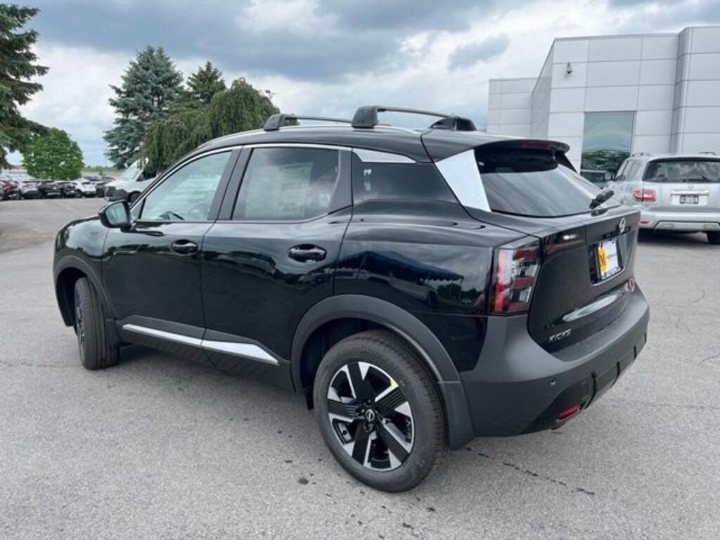 New 2026 Nissan Kicks SV SUV